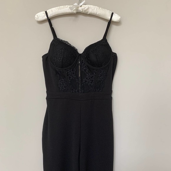 iris Pants - Iris black jumpsuit straight leg spaghetti straps lace bodice with padded cups M